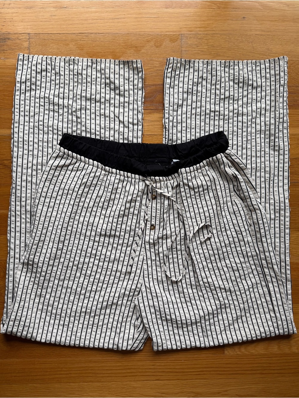 Fashion Nova White & Black Striped Wide Leg Pants - Size XL